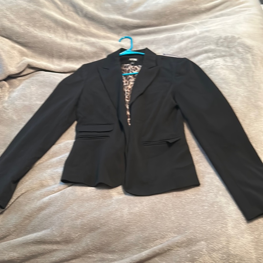 Black Apt 9 blazer size 6 great condition